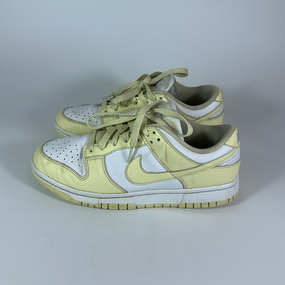 Nike Dunk Low - Picture 3 of 6